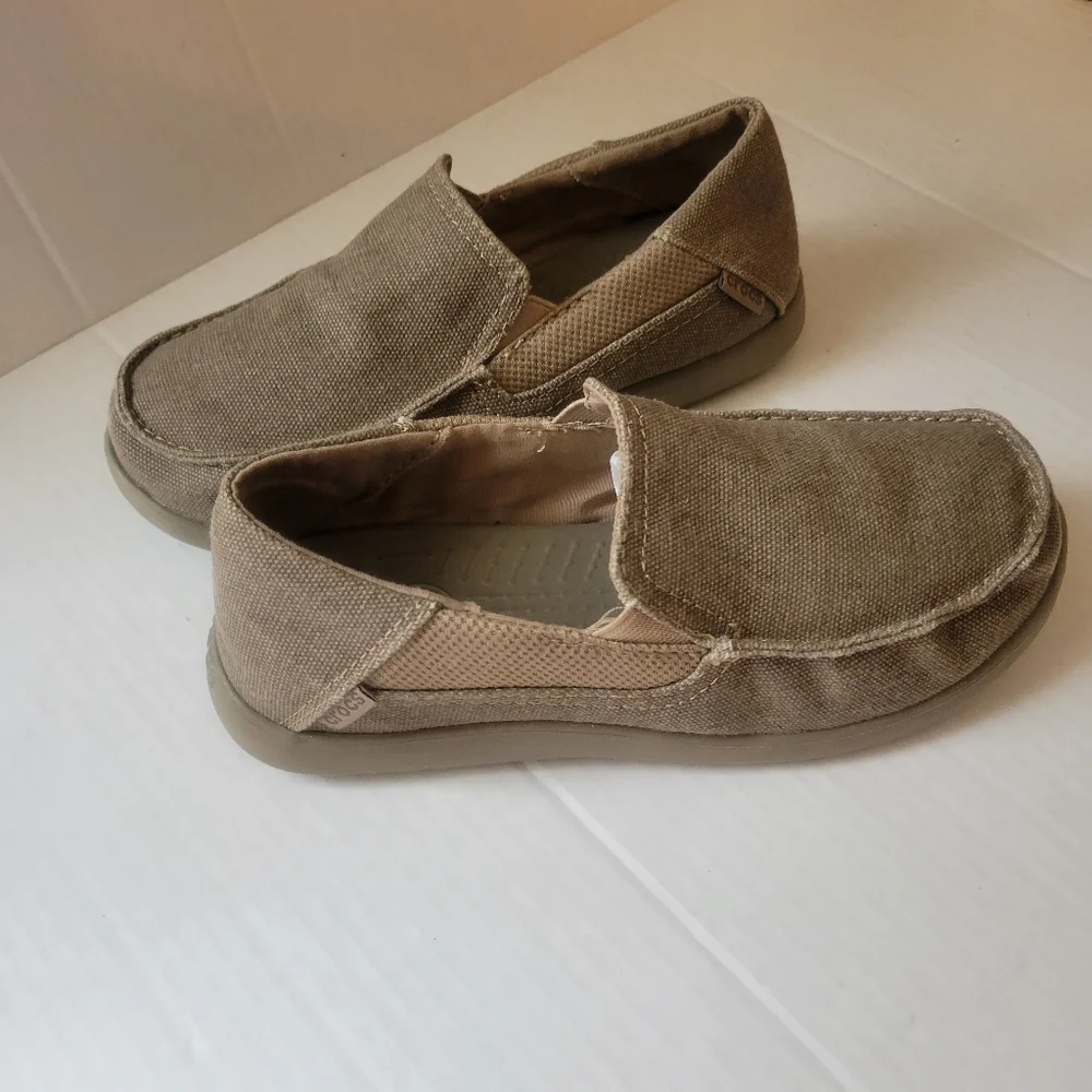 Crocs Kids Santa Cruz Slip-On Loafer Shoes‎ Size 3 Brown